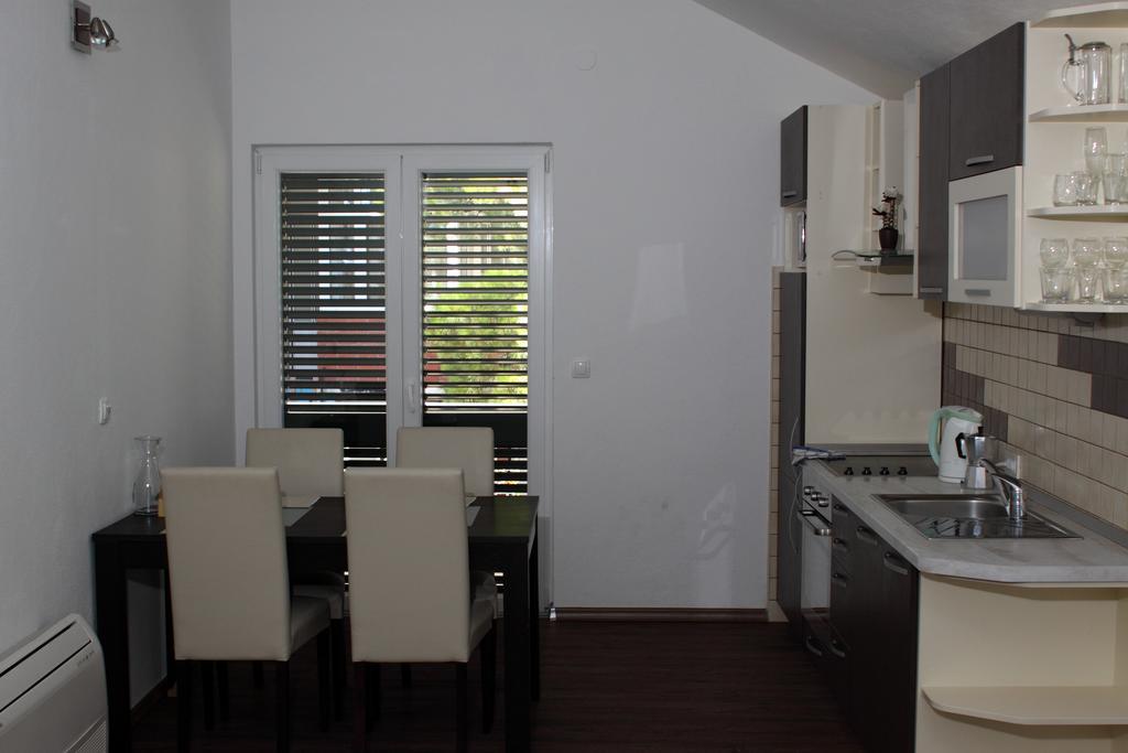 Apartments Vila Oksana Mimice Zimmer foto